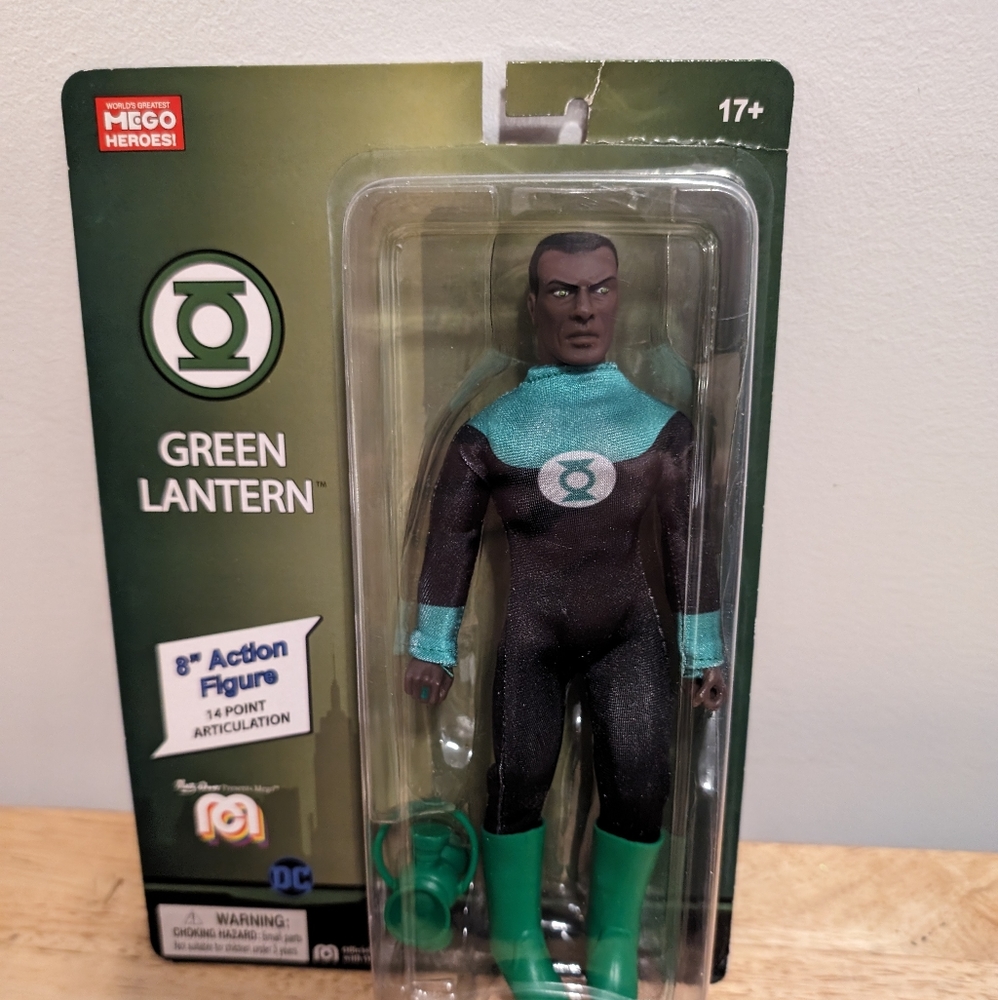 8 Action Figure